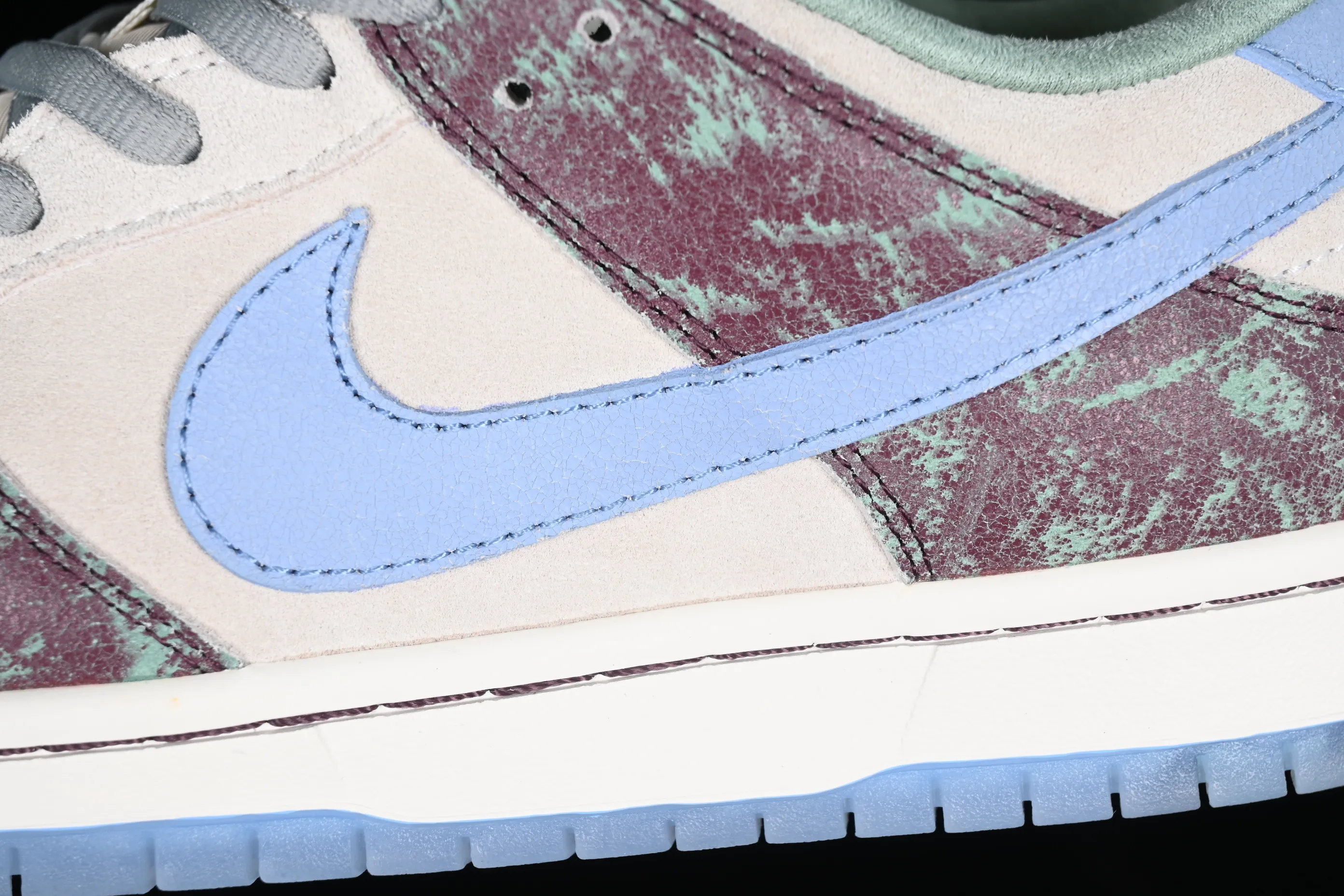 All Categories Nk SB Dunk Series Nk SB Dunk Low Low-top sneakers Crenshaw Skate Club x Nk SB Dunk Low joint model SB low-top sports and leisure sneakers FN4193-100